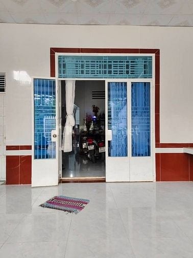 Nhà cần bán gấp ở Đ. Gia Tân, Gia Lộc , Trảng Bàng 150m2 SHR giá 680tr