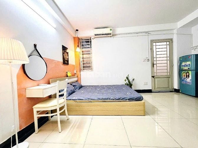 Cho thuê phòng máy lạnh 3tr2 giờ giấc tự do Gần Chợ Phạm Đăng Giảng 