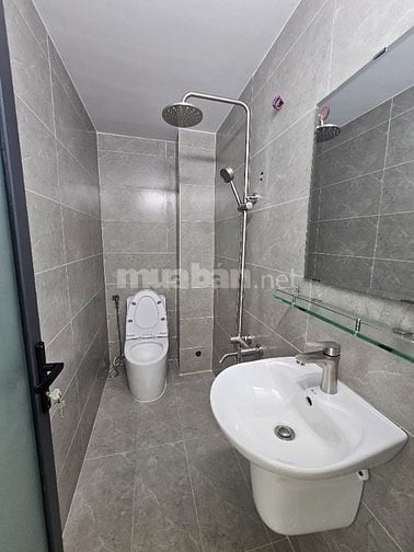 Ngay PARC MALL Quận 8, Âu Dương Lân,  Nhà 3 Tầng, 37M2, Ko QH, Tặng NT