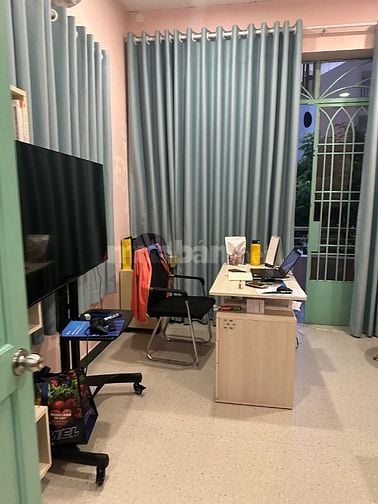 Bán nhà 3 mặt tiền số 352 Lê Văn Sỹ, phường 14, Quận 3, phong thủy tốt