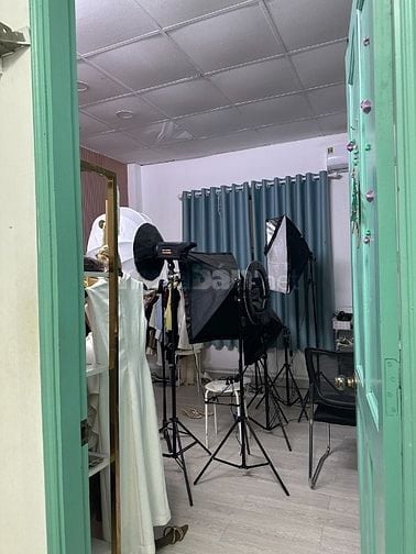 Bán nhà 3 mặt tiền số 352 Lê Văn Sỹ, phường 14, Quận 3, phong thủy tốt