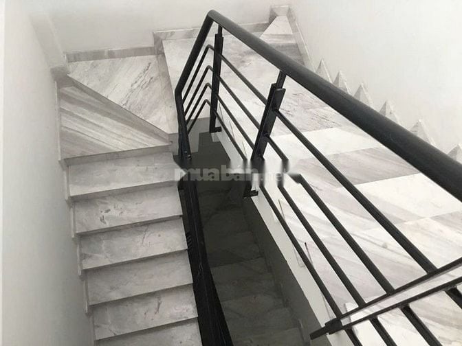 Cho thuê nhà mặt tiền Tô Hiến Thành, P.13, Q.10 giá 31tr.