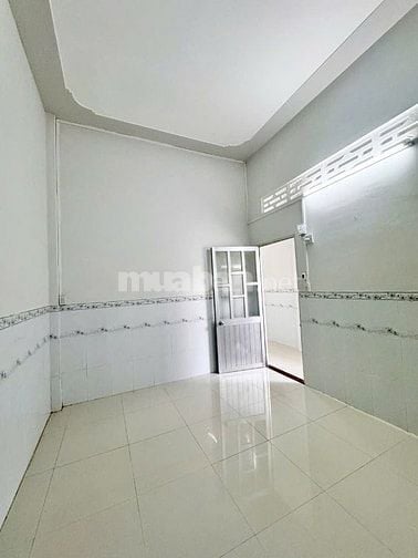 Bán gấp căn nhà cấp 4 ở gần chợ Củ Chi, Tân An Hội 102m2 SHR giá 745tr