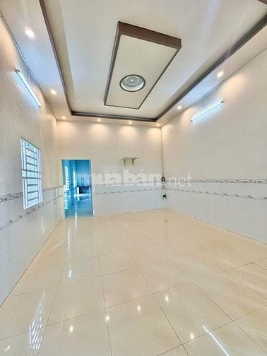 Bán gấp căn nhà cấp 4 ở gần chợ Củ Chi, Tân An Hội 102m2 SHR giá 745tr