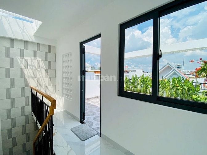 NHÀ PHỐ MỚI XÂY - HẺM Ô TÔ 5M 1T3L NGAY TRUNG TÂM SƯ VẠN HẠNH P12 Q10