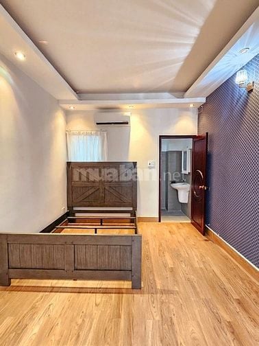 Nhà hẻm xe hơi Quận 10. DT 3.5x13m, 3 tầng giá 8 tỷ