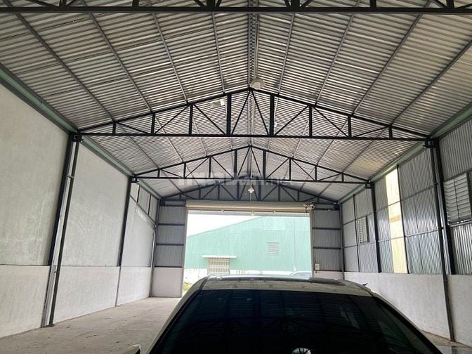 Ket tiền ! Bán gấp căn xưởng ở gần KCN Trảng Bàng 200m2 SHR giá 700tr