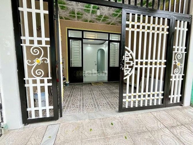 bán gấp căn nhà 100m2 ở Tân Thông Hội - Củ Chi giá 890 triệu.