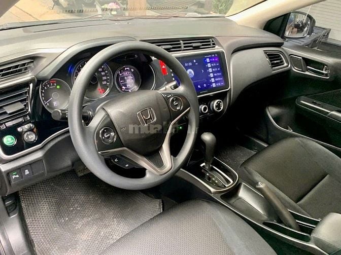 Gia đình sắp xuất cảnh cần bán xe đang sử dụng hiệu Honda City