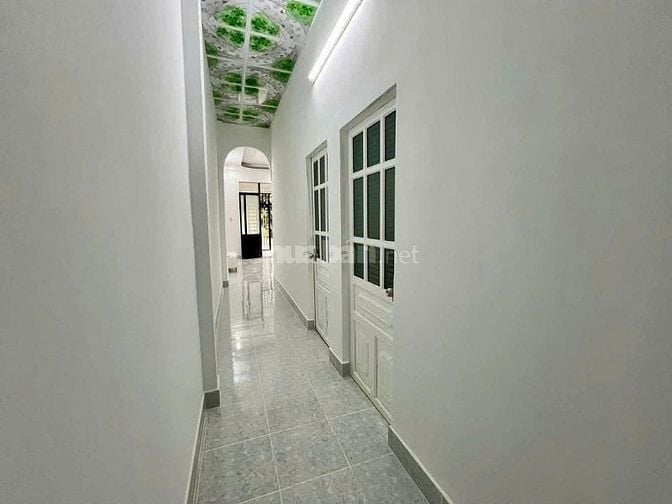 bán gấp căn nhà 100m2 ở Tân Thông Hội - Củ Chi giá 890 triệu.