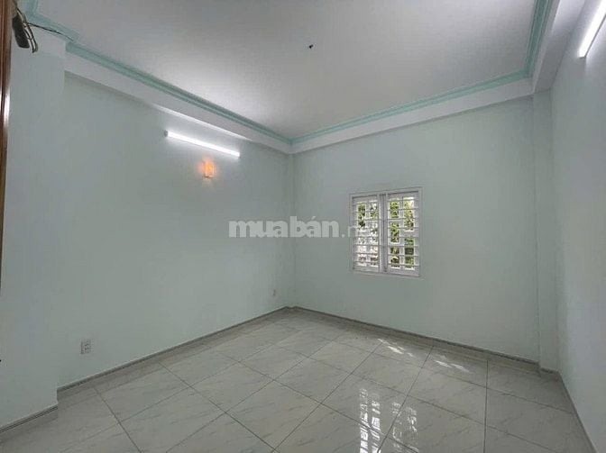 Nhà siêu thoáng mát 1 trệt 2 lầu hẻm xe tải ngay chợ Tăng Nhơn Phú B