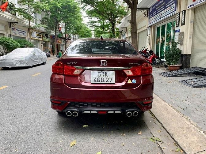 Gia đình sắp xuất cảnh cần bán xe đang sử dụng hiệu Honda City