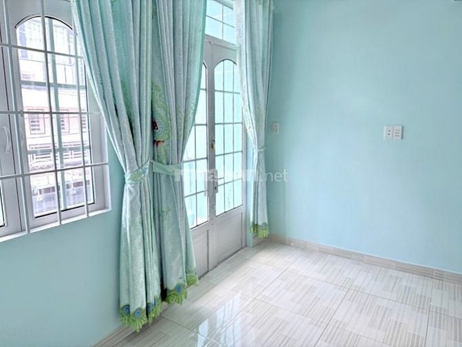 Cho thuê nhà hẻm xe hơi đường Phú Định; 4x11m; 1 lầu; 2PN; 9.5tr/tháng