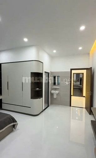 CẦN BÁN GẤP NHÀ PHỐ 3 TẦNG NGAY TRUNG TÂM TP THỦ DẦU MỘT BÌNH DƯƠNG