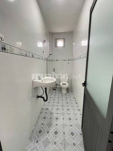 Bán căn nhà ở ngay Đ. Thới Tứ 1 , Thới Tam Thôn 88m2 SHR giá 860tr