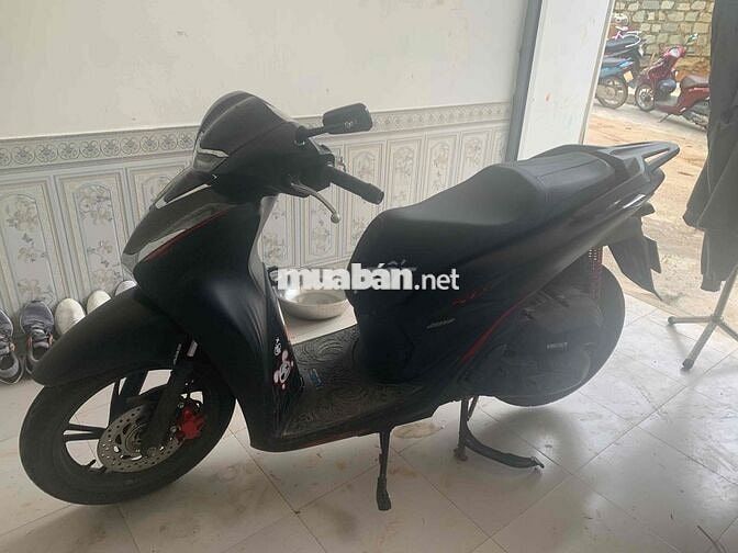 Em cần bán  xe SH 160i ABS 2024