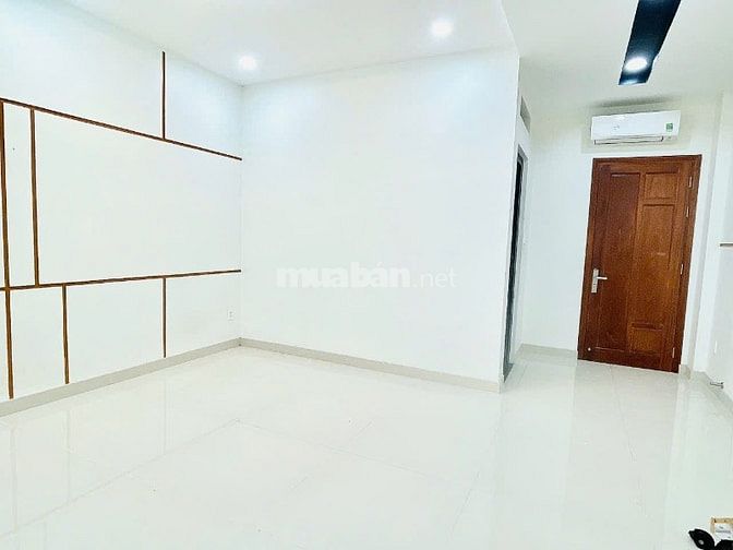 Cho thuê văn phòng cty, lầu 1, lầu 2, nhà mặt tiền mới xây, đường lớn 