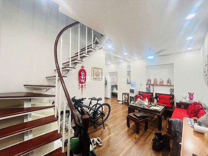 CẦN BÁN TẬP THỂ 2 TẦNG 4-5, KIÊN CỐ