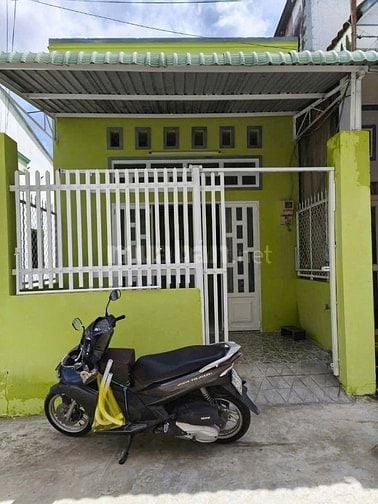 Cần bán căn nhà ở ngay 1 / Đ. Ấp Đình ,Tân Xuân 80m2 SHR giá 880tr