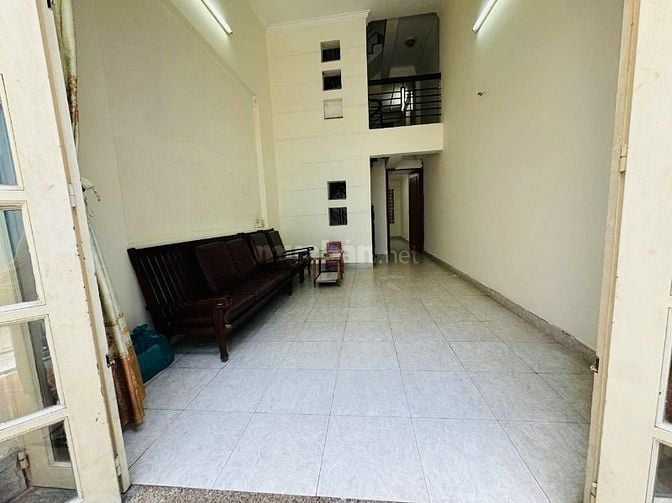 Bán nhà rẻ đẹp (6,2x15) 137/37 Bạch Đằng p2 Tân Bình (sân bay)