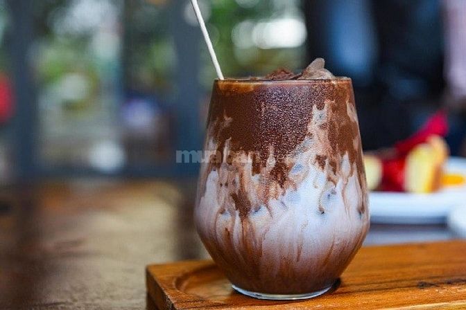TUYỂN NHÂN VIÊN BÁN, TRÔNG COI CAFE, SỮA