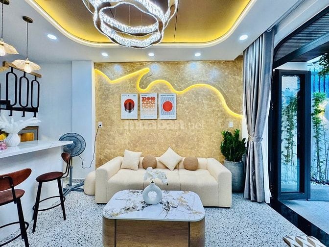 Bán nhà hẻm thông, sẵn NTCC trung tâm Phú Nhuận