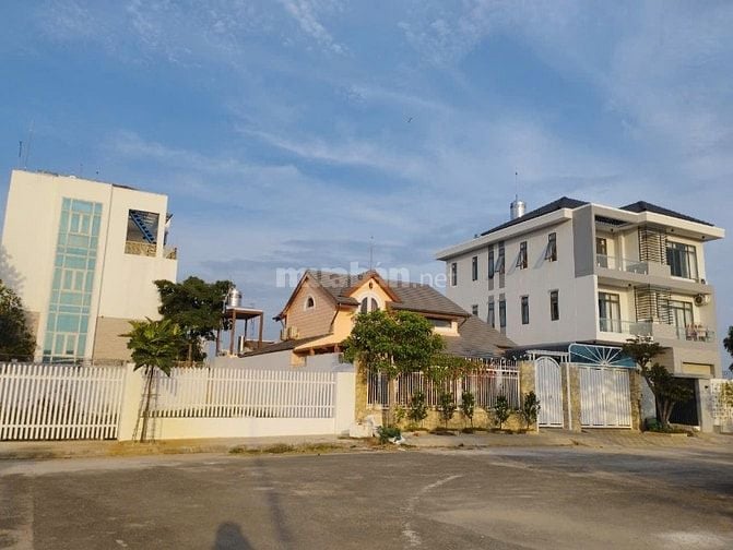 Khu KDC Phú Nhuận Q9, sổ đỏ, cần bán nhanh, giá thấp nhất trong dự án.