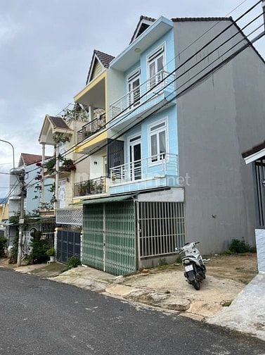 anh chị không ngại đường xa, em cũng không ngại nói
