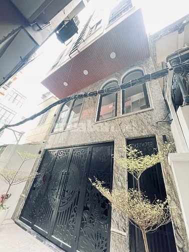 Bán toà 102 Pháo Đài Láng 80m2x7 tầng tháng máy 22 căn hộ, 25 tỷ
