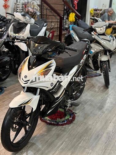 Ex côn tay xuống áo 2010 trắng đen máy rin keng