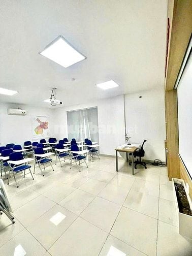 CỰC PHẨM ỐP KÍNH Mặt tiền 184C Lê Văn Sỹ - Có nội thất, P.10, Q.PN 