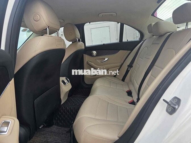 Mercedes-Benz C200 trắng/kem sx2016