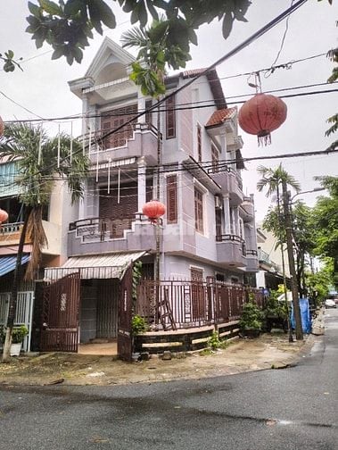 Bán nhà 2 mặt tiền đường vị trí VIP quận Hải Châu Đà Nẵng 