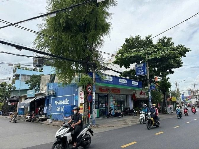 Cho thuêCăn Góc 2 Mặt Tiền Lê Đức Thọ_Gò Vấp_ Diện tích: 9,7m x 20m 