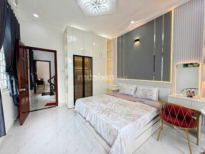 bán nhà phường Hiệp Thành quận 12 4x15 4 tấm hẻm xe hơi 6.45 tỷ 