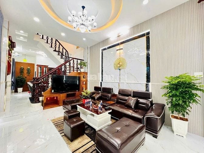 bán nhà phường Hiệp Thành quận 12 4x15 4 tấm hẻm xe hơi 6.45 tỷ 