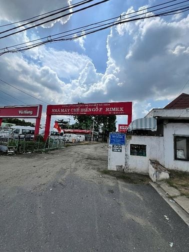 Cho thuê xưởng 5200m2 Quốc Lộ 1A, An Phú Đông Quận 12. Đường cont, giá