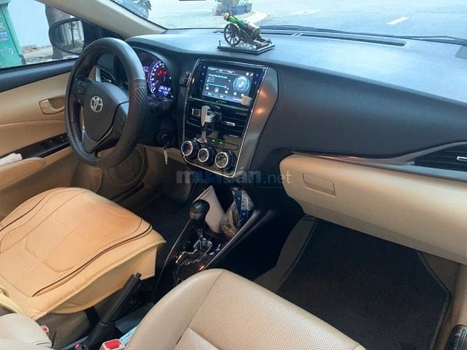 Gia đình bán xe Toyota Vios đời 2022 bản E-CVT số tự động