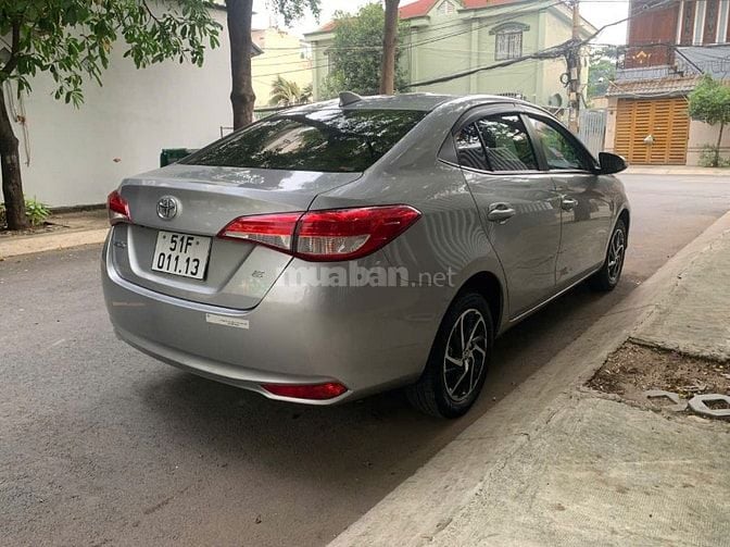 Gia đình bán xe Toyota Vios đời 2022 bản E-CVT số tự động
