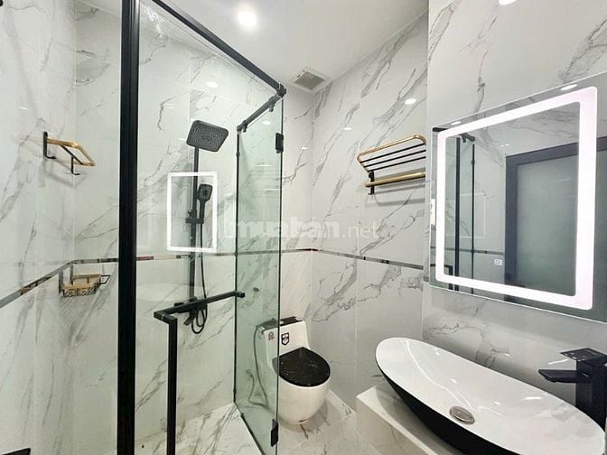 HOT.  BÁN NHÀ PHỐ MỚI XÂY 5x14 - 4 TẦNG - GARA OTO - 9T2 -GIÁP Q7 1KM