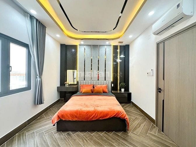HOT.  BÁN NHÀ PHỐ MỚI XÂY 5x14 - 4 TẦNG - GARA OTO - 9T2 -GIÁP Q7 1KM