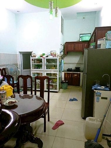 ĐỊNH CƯ MỸ BÁN NHANH NHÀ 2 LẦU XÓM ĐẤT Q.11 CHỈ 2TY350/38M2/SHR.
