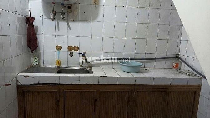 Chính chủ cho thuê cả nhà Quận Đống Đa, DT 35m2 x 3 tầng