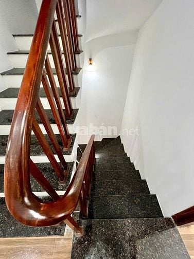 THƯỢNG THANH - DÂN XÂY ĐẸP - NỞ HẬU - DT 48M² - 4 PN RỘNG - HƠN 7 TỶ