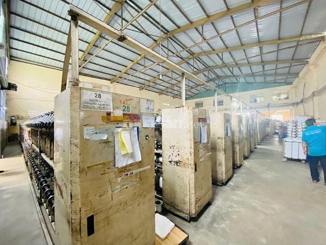 Cho thuê xưởng may 2300m2 Nguyễn Văn Quá, ĐHT Quận 12, 186 triệu