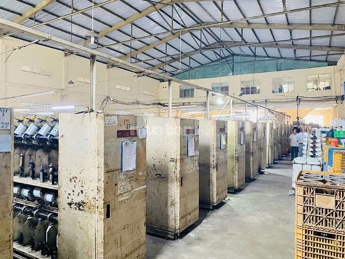 Cho thuê xưởng may 2300m2 Nguyễn Văn Quá, ĐHT Quận 12, 186 triệu