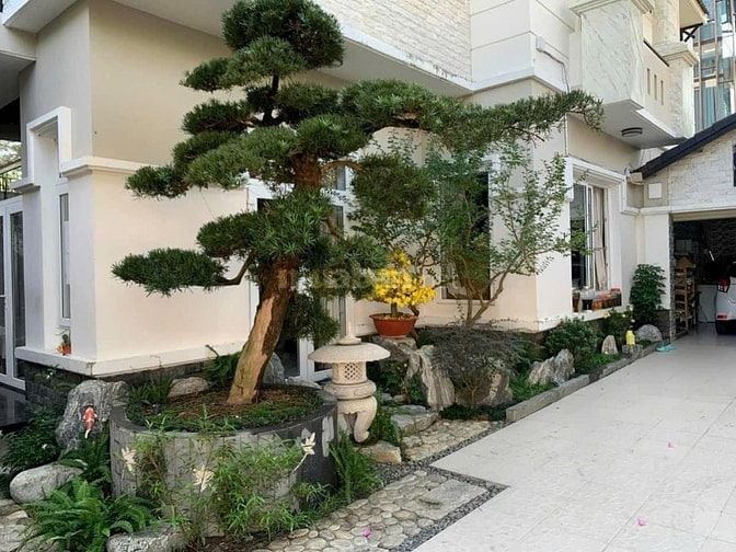 Biệt thự gốc 2 MT khu Aeon Tên Lửa 12x20,3.5 tấm full nội thất