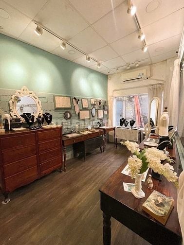 Cho thuê villa nhỏ đường Trần Hữu Trang, Phường 10, Quận Phú Nhuận