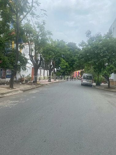 BÁN ĐẤT AN PHÚ HƯNG P TÂN PHÒNG QUẬN 7 GIÁ 80 TỶ 3 LÔ VỊ TRÍ ĐẸP