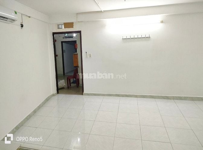 Phòng trọ rộng rãi 2-3 bạn ở, giá 4.2tr, 236 điện biên phủ, bình thạnh